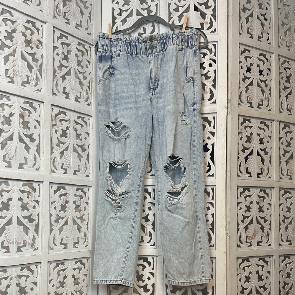 SO Light Blue Distressed Wide Leg Jeans • 15/32 Waist